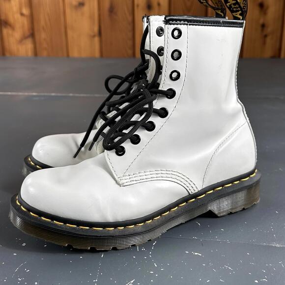 Doc Marten Platform Boots Womens 7 White Thick Sole Lace Mid Calf Lightly Worn - Picture 1 of 9